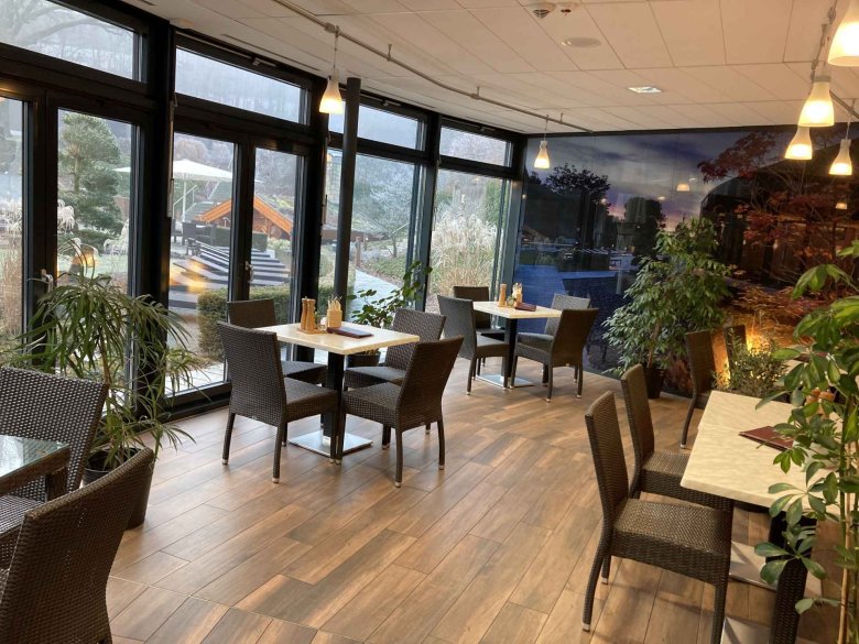 Gastronomiebereich in der Sauna