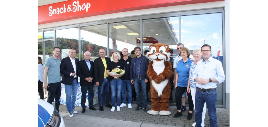25 Jahre Tankstelle Kahrau – Stadt gratuliert zum Jubiläum 25 Jahre Tankstelle Kahrau – Stadt gratuliert zum Jubiläum