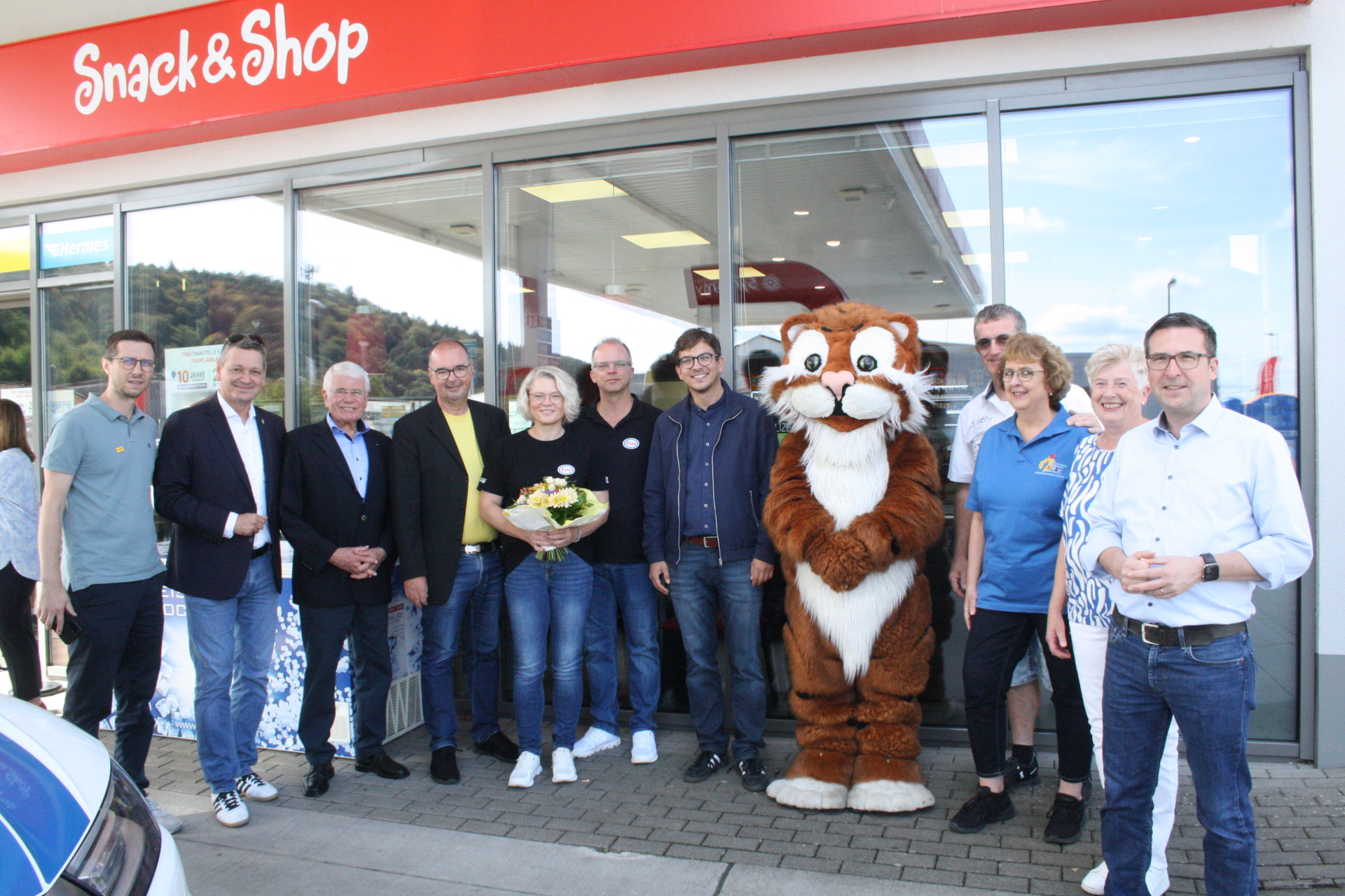25 Jahre Tankstelle Kahrau – Stadt gratuliert zum Jubiläum 25 Jahre Tankstelle Kahrau – Stadt gratuliert zum Jubiläum
