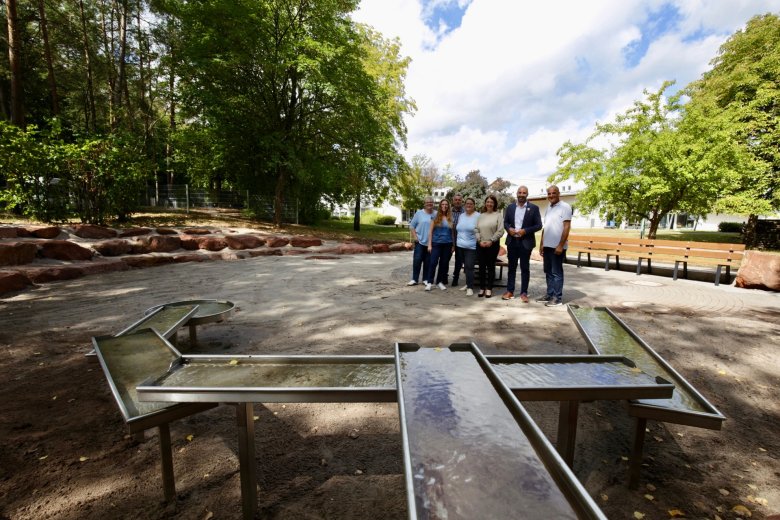 Wasserspielplatz an der Kindertagesstätte Arche Noah erfolgreich saniert und wieder geöffnet Wasserspielplatz an der Kindertagesstätte Arche Noah erfolgreich saniert und wieder geöffnet