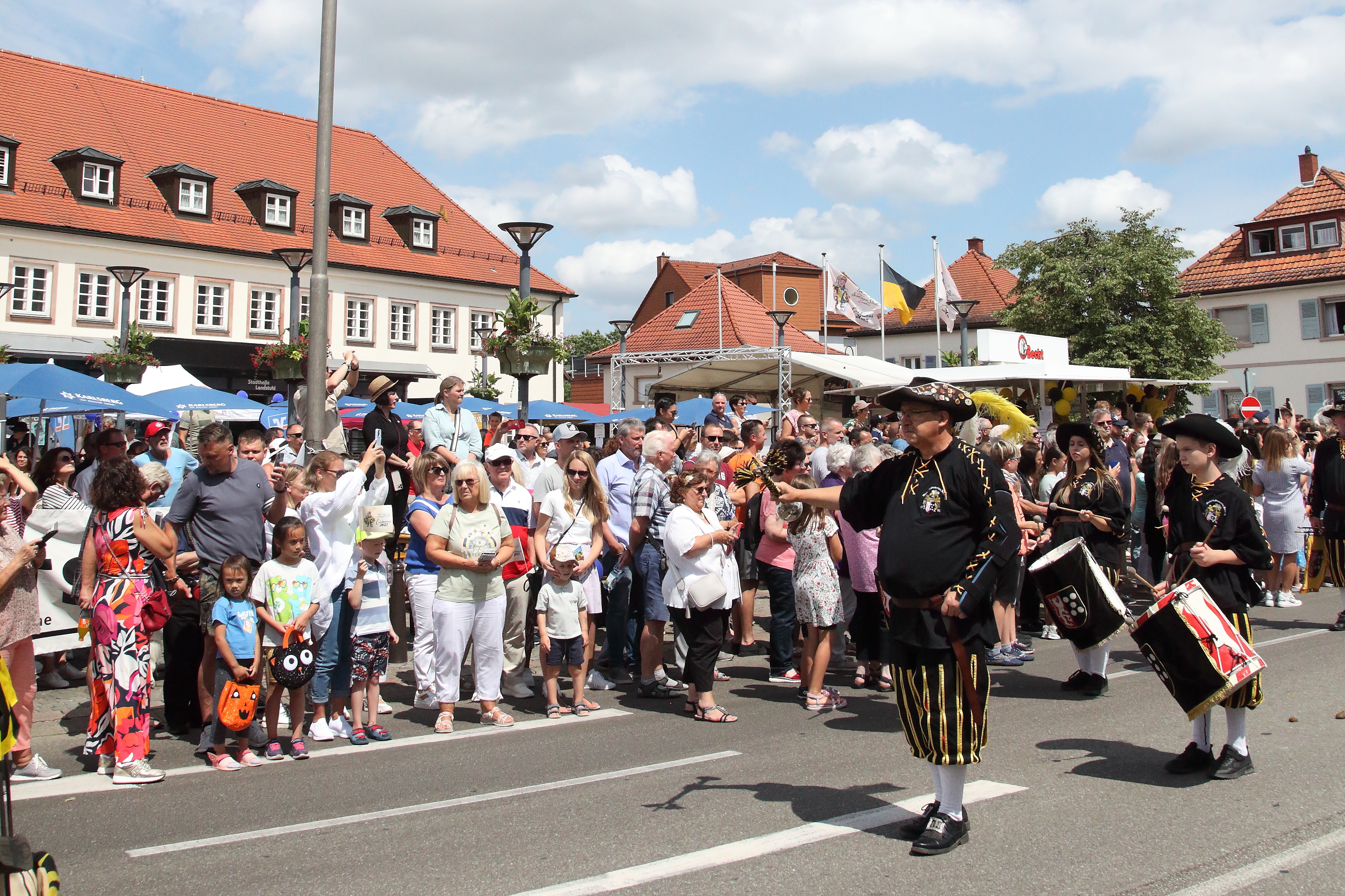 Festumzug der Vereine Festumzug der Vereine